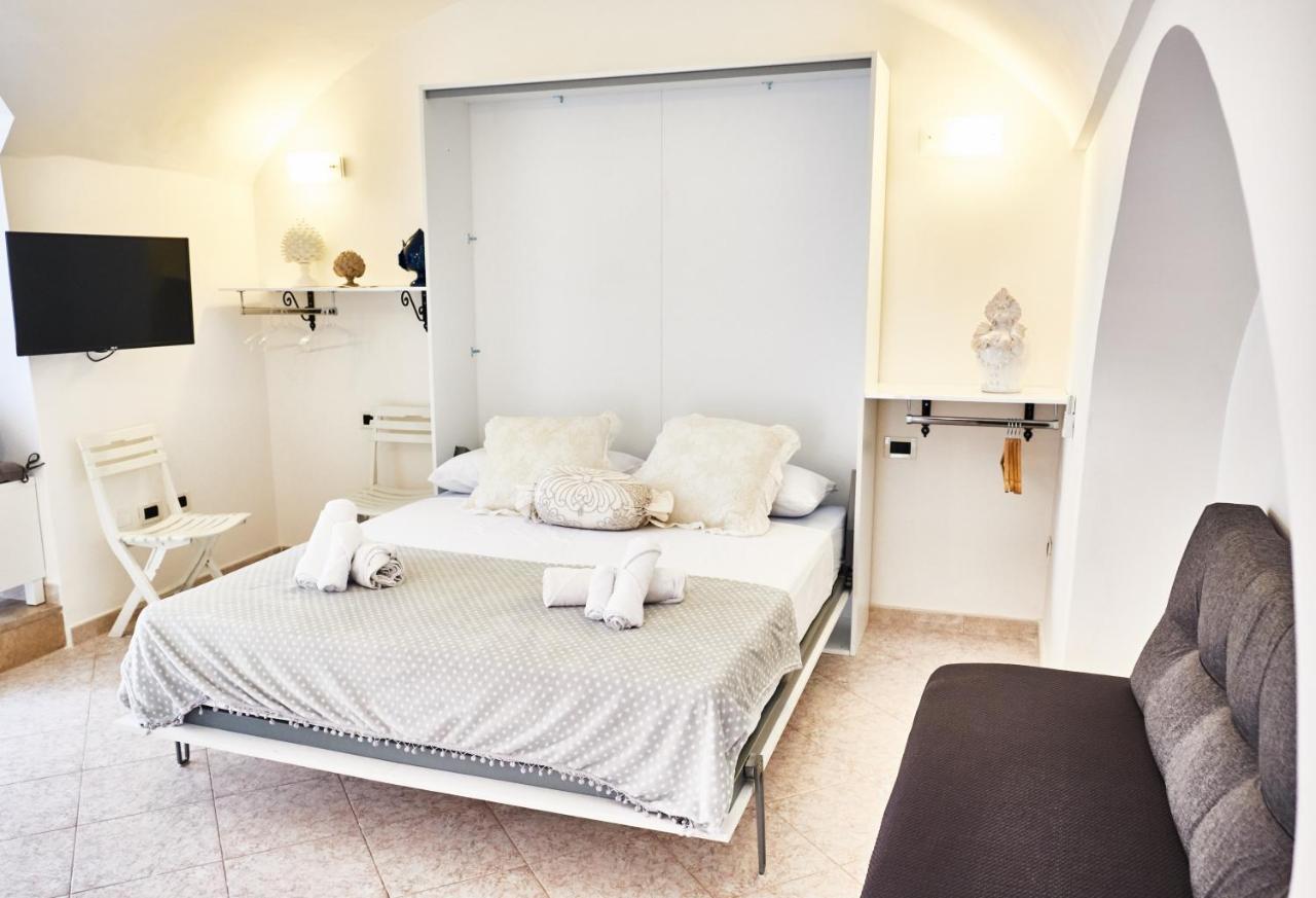 Balilla Guest House - Ostuni Centro - All Confort Екстериор снимка